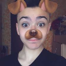 Principalmente ho deciso di aprire questo canale per esprimere la mia fantasia e strappare un sorriso. Luciano Spinelli Su Snapchat Dago Fotogallery