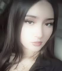 How Old Is Jackie from Lily