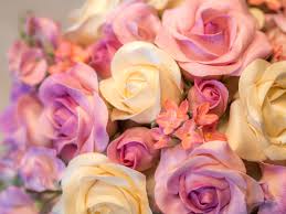 Runde diamanten, von insgesamt 0.95 kt, von premium qualität. Hochzeitstorte Mit Rosen Zur Diamantenen Hochzeit