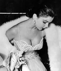 Yvonne Craig - Free pics, galleries & more at Babepedia