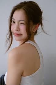 Bất ngờ cuộc sống của hot girl Nhật Lê sau 6 năm chia tay Quang Hải