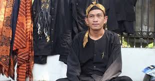 Setelah kemerdekaan muncul prri yang. 5 Jenis Pakaian Adat Sunda Yang Wajib Kamu Ketahui Apponsel