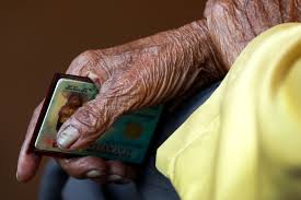 Laman web akan memaklumkan samada kad pengenalan anda sudah siap dan sedia untuk pungutan. Pegawai Kerajaan Warga Asing Ditahan Kes Penipuan Pengenalan Diri Malaysia Beritabenar