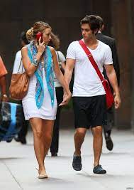 Badgley has starred in the hit netflix show, you, and has been married to domino kirke since 2017. Pin By Jess Vill On My Style Dan Gossip Girl Gossip Girl Outfits 2000s