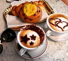 Colazione cappuccino e cornetto stilizzato. Cappuccino E Cornetto Cibo Cibo E Bevande Bevande