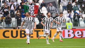 نجح الصربي دوسان فلاهوفيتش مهاجم نادي يوفنتوس الجديد في تسجيل أول أهدافه مع اليوفي في مباراة هيلاس فيرونا بمسابقة الدوري الإيطالي. Ù…ÙˆÙ‚Ø¹ ÙŠÙˆÙÙ†ØªÙˆØ³ ÙˆÙ‡ÙŠÙ„Ø§Ø³ ÙÙŠØ±ÙˆÙ†Ø§ ÙÙŠ Ø¬Ø¯ÙˆÙ„ Ø§Ù„Ø¯ÙˆØ±ÙŠ Ø§Ù„Ø¥ÙŠØ·Ø§Ù„ÙŠ Ù…Ø¹Ù‡Ø¯ Ø¨ÙˆØªÙ‚Ø©