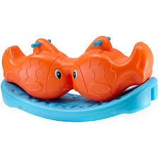 Die holzwippe im garten ist wohl einer der stabilsten varianten für eine kinderwippe. Wippe Swing Fish Orange Injusa Mytoys