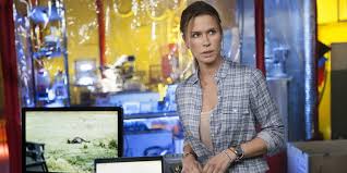Official fan page of actress rhona mitra. Who S Actress Rhona Mitra Wiki Net Worth Lara Croft Weight Husband