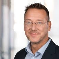 40+ Profile mit dem Suchbegriff „Frank Brauer“