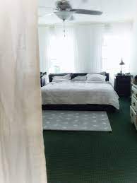 Whether you want to call it boho or bohemian, this chic style is full of different colors, patterns, textures, themes, and decorations that are used to create an artistic aesthetic. How To Make An Interesting Art Piece Using Tree Branches Ehow Green Carpet Bedroom Carpeted Bedroom Ideas Green Carpet Living Room