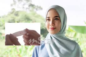 Lahir pada 27 september 1991 di kota kinabalu, sabah, malaysia. Lima Bulan Berkahwin Bella Dally Beri Bayangan Sudah Hamil Hiburan Mstar