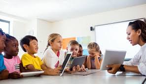 Effective And Easy Ways To Use E Books In The Classroom This Article Shares Apps That Go Beyond Foreign Language Teaching Language Teaching Teacher Education