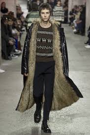 Here are top 21 men's hairstyles influencing the current trends. Dries Van Noten25m Fw17 Tc 1917