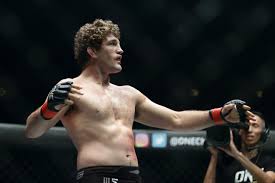 Ben askren earned a win in his ufc debut at ufc 235, but not without some controversy. Ben Askren Takes Another Hilarious Shot At Jake Paul By Bringing In Wife