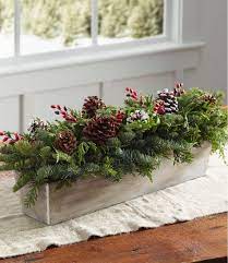 Woodland Berry Runner Centerpiece Christmas Centerpieces Diy Christmas Table Decorations Christmas Floral Arrangements