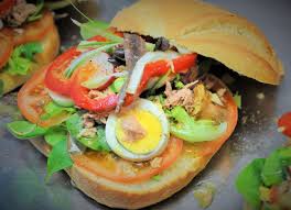 Le Pan Bagnat Specialite Nicoise Cuisine Du Monde Pan Bagnat Specialite Nicoise