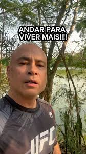 A meta-análise englobou 15 estudos, entre 1999 e 2018. A amostra total  incluiu 47.471 adultos, entre os quais ocorreram 3.013 mortes (10,1 por  1.000 participantes-ano) em um acompanhamento médio -up ...