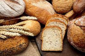 Il pane è il cibo e il nutrimento per eccellenza, sognare pane è di solito un auspicio positivo nei sogni. Sognare Pane Il Significato In Base All Interpretazione Dei Sogni