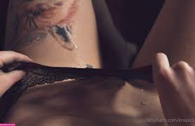 Lins Pics die mit den hunden Nude OnlyFans Photos 13 Gallery - Ibradome