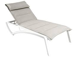White resin folding chaise lounge. Grosfillex Sunset Sling Resin Glacier White Comfort Chaise Lounge In Beige Sold In 2 Gxus420096