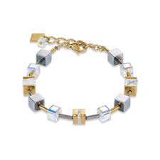 L'entretien d'une tombe est un sujet qui tient souvent très à coeur aux familles car il répond du devoir de mémoire et du respect de la personne disparue. Coeur De Lion Coeur De Lion Howlite Yellow Gold Geocube Bracelet Bracelets From Bradbury S The Jewellers Uk