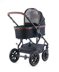 Wenn sich eltern einen neuen kinderwagen kaufen möchten, dann stellt sich als erstes natürlich die frage welches modell passt zu mir? Moon Kombikinderwagen Nuova Wood Mit Alu Wanne Kidsroom De