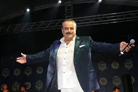 Oryantal hanımefendi ile kavgalı olduğun için bakmıyordum diye bir açıklama yapmış. Bulent Serttas Net Worth How Much Does Bulent Serttas Make Popnable