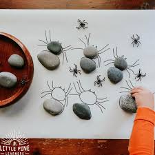 Diy giant spider halloween prop tutorial a rough guide.at least this is how i done it if you have any easy paper spider diy decor. Diy Spider Stone Puzzle Little Pine Learners