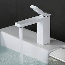 Homelody Weiss Elegant Design Wer Einen Weissen Waschtisch Hat Dem Wird Das Design Gefallen Von Homelody Waschbecken Armaturen Armaturen Bad Wasserhahn Bad