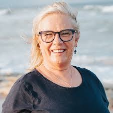 Pat Dalrymple's Instagram, Twitter & Facebook