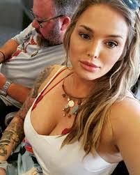 Heather Woodside's Instagram, Twitter & Facebook