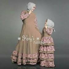 4.7 out of 5 stars 1,073. Couple Ibu Anak Mom Fit Xl Kids Usia 5 7 Thn Maxi Bahan Spandex Korea Kombinasi Brukat Busui Pashmina Rp 195 Rb