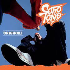 Dal sound inconfondibile, il brano anticipa l'album originali, già sold out in preorder. Originali Explicit By Sottotono On Amazon Music Amazon Com