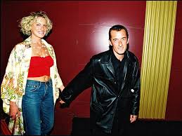 Christophe dechavanne was born on christophe dechavanne was born on january 23, 1958 in paris, france. Christophe Dechavanne Decouvrez Les Femmes De Sa Vie Ph Tele Star