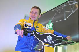 May 20, 2021 · mateusz bartkowiak szczególnie dobrze zaprezentował się w dwóch pierwszych startach. Mateusz Bartkowiak To Nowy Junior Stali Gorzow Wlasnie Odebral Nowiutki Motocykl Od Sponsora Klubu Zdecydowali O Tym Internauci Gazeta Lubuska