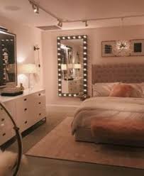 Decoracion para recamaras juveniles como decorar. 520 Ideas De Dormitorio De Mujer Dormitorio De Mujer Dormitorios Decoracion De Habitaciones