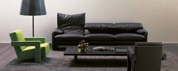 Calderone isn't afraid to pick favorites. 675 Maralunga Sofa 3 Seater Cassina Stoff Corall Rotbraun Cassina 675 Maralunga Dreisitzer 10