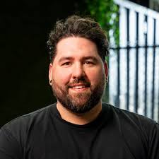 Star Wars: The Acolyte will feature Jedi Master Vernestra Rwoh, and her  purple-bladed lightsaber that changes into a lightwhip. She first appeared  in Charles Soule's novel Light of the Jedi. Link in