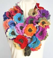 Maybe you would like to learn more about one of these? Fiori All Uncinetto Schemi E Foto Collana Di Fiori Idee Per La Casa Fiori All Uncinetto Fiore Sciarpa All Uncinetto E Collana Di Fiori
