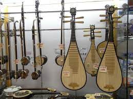 A gagaku ensemble can consist of 16 to 30 musicians.only traditional japanese instruments are used. String Instrument Wikipedia