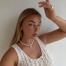 Emily Hall (@milly.hall) • Instagram photos and videos