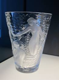 Marc Lalique Vase Naiades Une Dilettante Lalique Sculpture En Verre Art Du Verre
