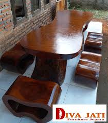 Sebeb, kesempatan untuk berbisnis bisa datang dari mana saja. Meja Makan Trembesi Kayu Solid Utuh Tebal Harga Murah Promo 17