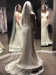 Take our quiz to find the right fit for you. Adrianna Papell Mila Used Wedding Dress Save 42 Stillwhite