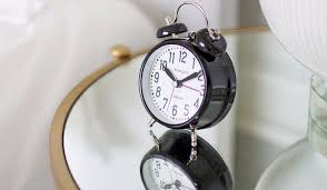 L'association l214 publie une vidéo choc. 4 Moyens De Ne Pas Vous Sentir Deprime A Cause Des Journees Trop Courtes Et Du Manque De Lumiere So Busy Girls