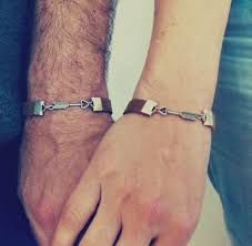Love Arrow Matching Couple Bracelets His And Hers Lovers Bracelet Couples Jewelry Husband Wife Gifts Couples Gift Valentine For 2 In 2020 Matching Couple Bracelets Couple Bracelets Couple Jewelry