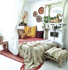 There are many decorating ideas to help you turn a bedroom into a breathtaking bohemian retreat. Bohemian Bedroom Decorating Ideas Style Atmosphere Vintage For Bedrooms Boho Farmhouse Natural Romantic Small Cozy Apppie Org