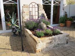 Mediterranes Hochbeet Als Terassenbegrenzung Ostseite Garten Vorgarten Hochbeet