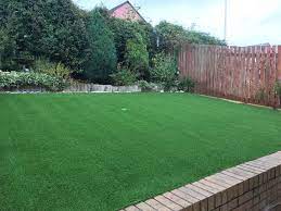 The reason most pets try to dig up real grass is because of the mud. Pet Friendly Artificial Grass Perth Dundee Perth Dundee Artificial Lawns