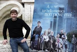 Mauro è nato nel quartiere di tor bella monaca a roma, una zona considerata da tutti difficile. Ygkrwbsvx7czcm